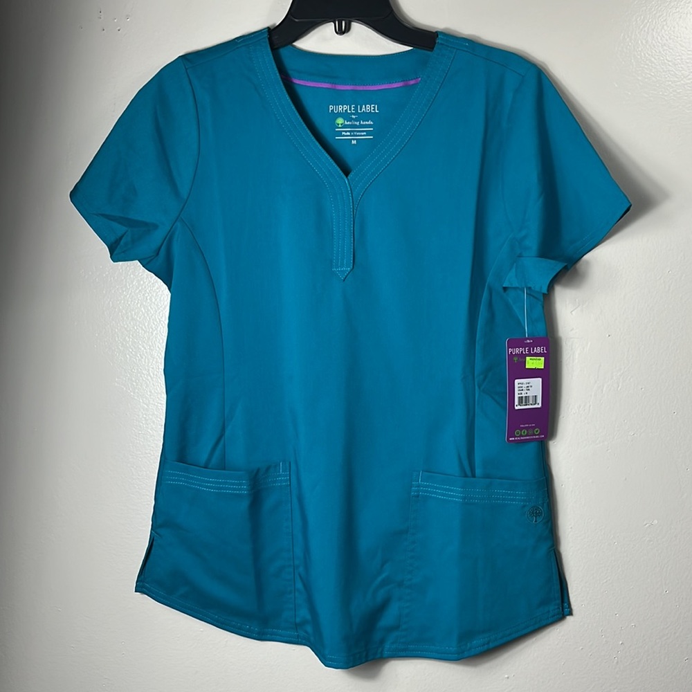 Purple Label Woman’s healing hands Scrub Size M